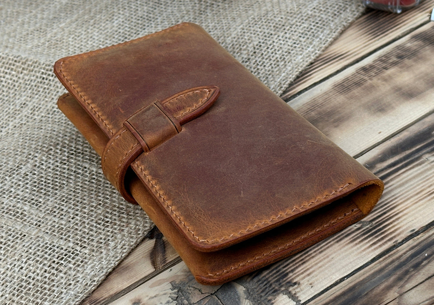 Crazy Deri Tütün Kılıfı – Hakiki Deri El Yapımı Kişiye Özel Tütün Çantası