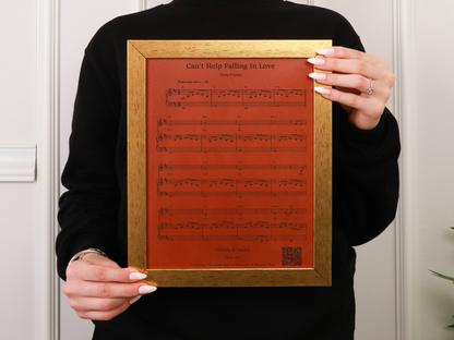 Kişiye Özel Müzik Notalı Deri Tablo – Seçtiğiniz Şarkı, İsim & Tarihli Özel Çerçeve