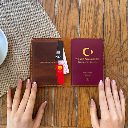Hakiki Deri Pasaport Cüzdanı – Kartlıklı Minimal Seyahat Organizer | El Yapımı Gerçek Deri Pasaport Kılıf