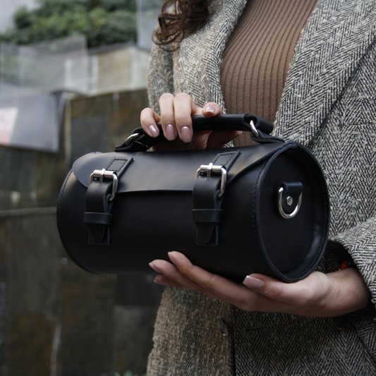 Hakiki Deri Kadın El Çantası – El Yapımı Silindirik Tasarım Premium Çanta