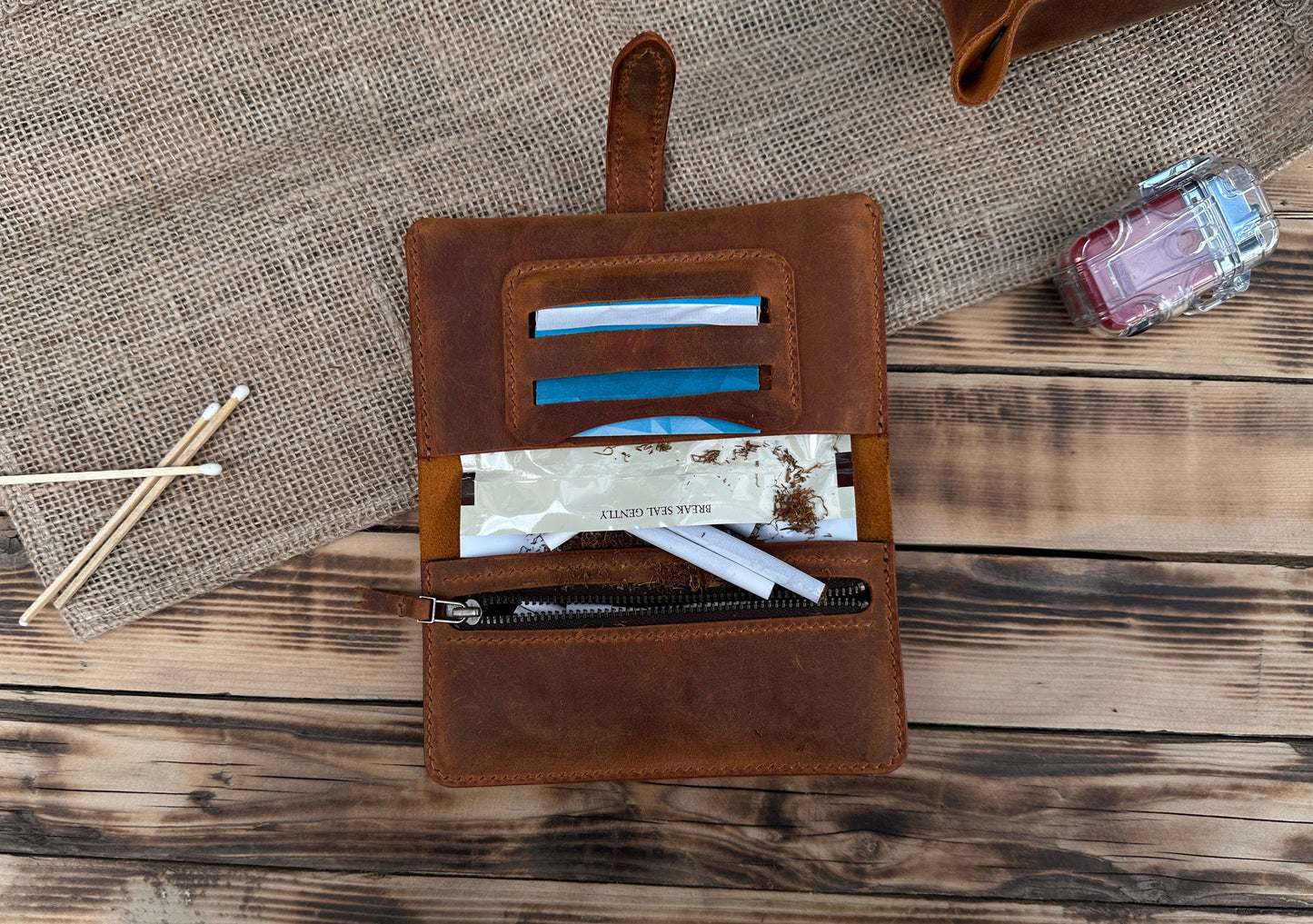 Crazy Deri Tütün Kılıfı – Hakiki Deri El Yapımı Kişiye Özel Tütün Çantası